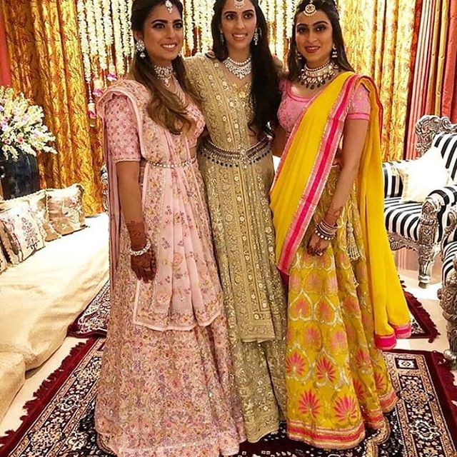 Akash Ambani, Shloka Mehta, Nita Ambani, Mukesh Ambani, Isha Ambani, Anand Piramal, Engagement celebration picture photo images videos cake venue cost wedding ceremony bollywood guest who wear what dress food menu