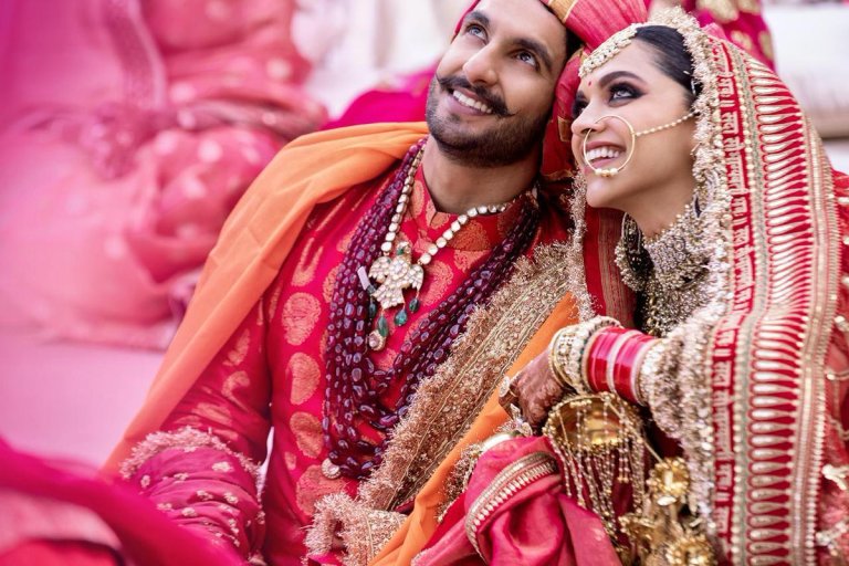 ranveer singh deepika padukone wedding mehendi pictures hd quality good quality images bollywood wedding expensive wedding couple relationship bride groom wedding season