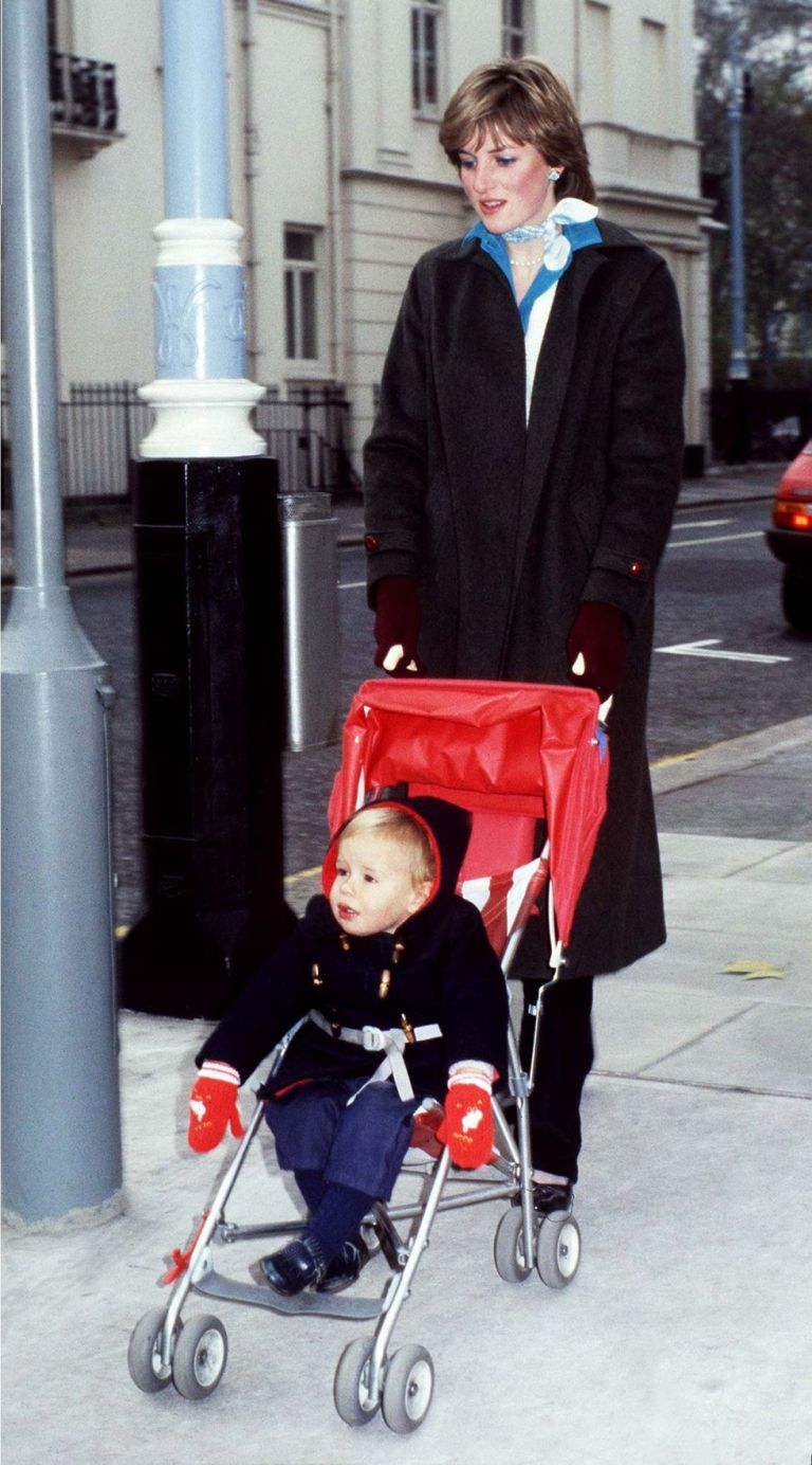 hbz-princess-diana-1980-gettyimages-73389804-1534524882