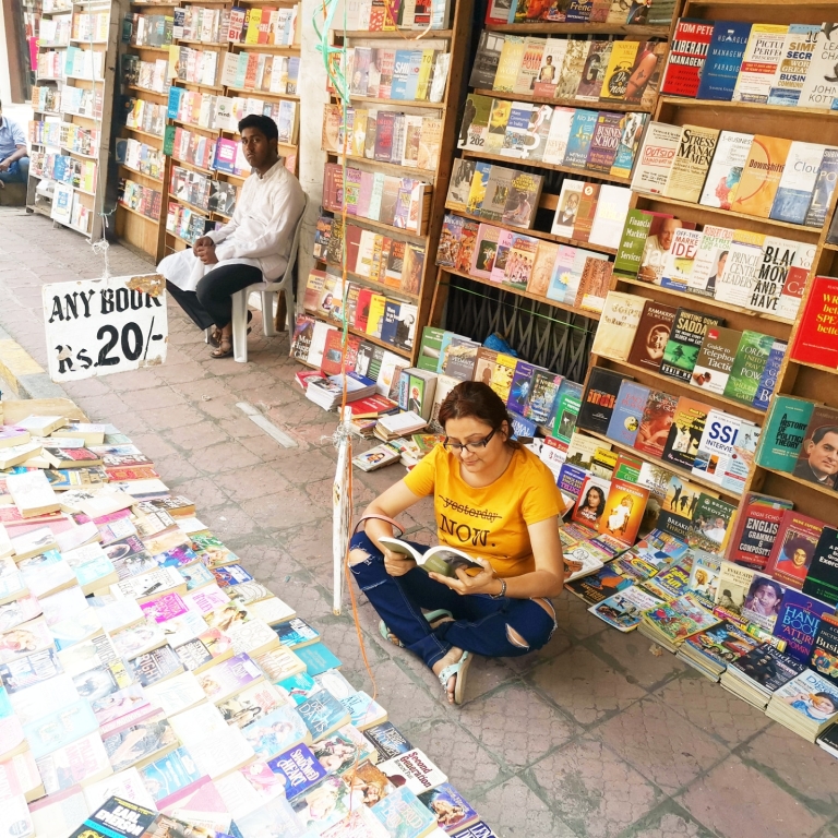 abids book market hyderabad street book market cheap free book second hand book market famous fiction non fiction road side children book sunday book market flea