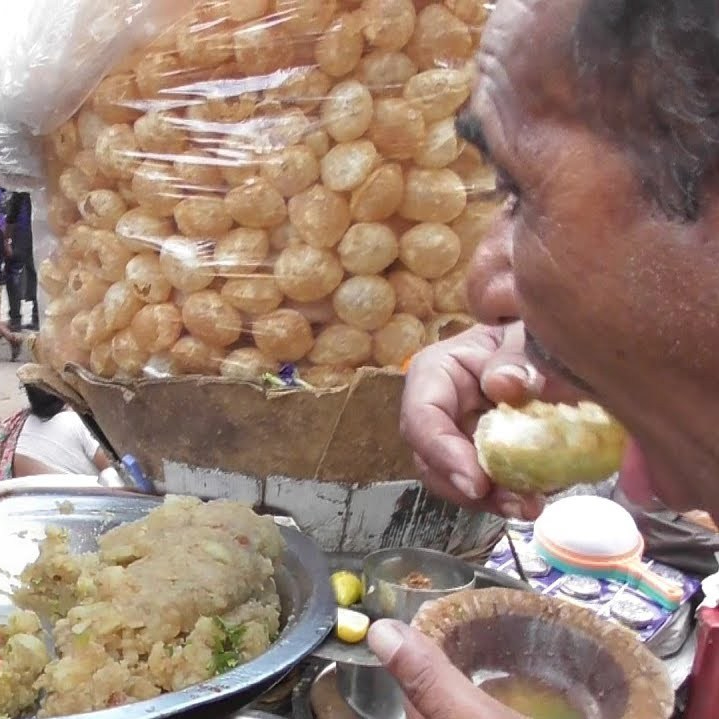 recipe preparation time chole bhature most famous street food in india popular dish kachori samosa jalebi eat hungry order near me spices pulses vendor restaurant dhaba style spicy tangy chole