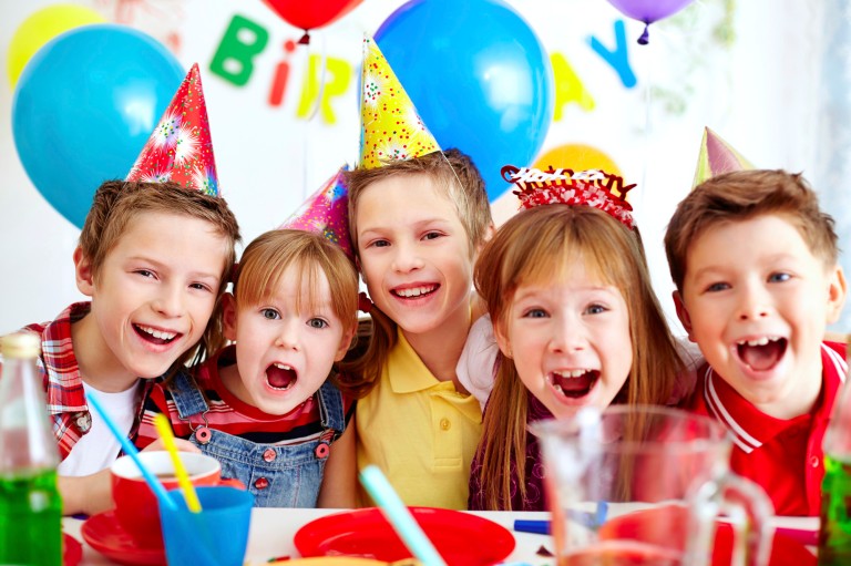 party places children kids birthday party ideas cake eating themed birthday party kids mom clown gifts decoration stress games fun parties parents dance music dress return gift indiacake blog post suggestion friends invite card